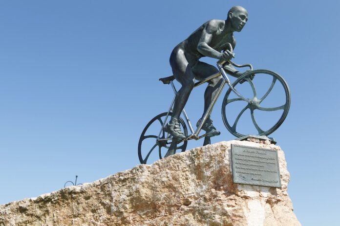 Il monumento dedicato a Marco Pantani