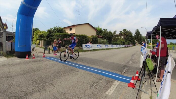 Pozzetto vince la Gran Fondo dei Templari