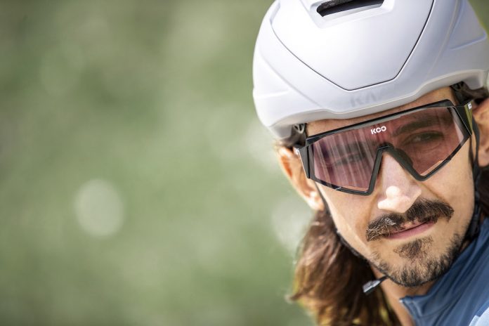 KOO Eyewear_KOO SPECTRO BLACK PHOTOCHROMIC 2