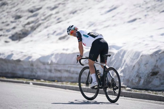 Record Everesting