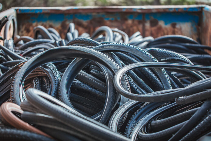 Schwalbe Recycling at Emons Cargo