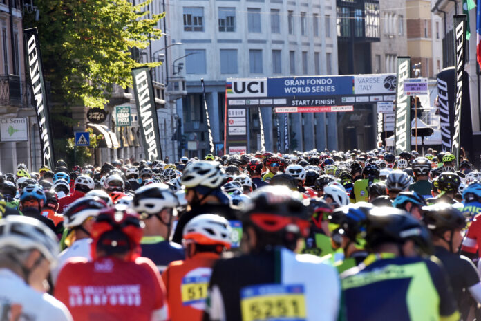 VARESE PARTENZA GRAN FONDO TRE VALLI VARESINE 2022