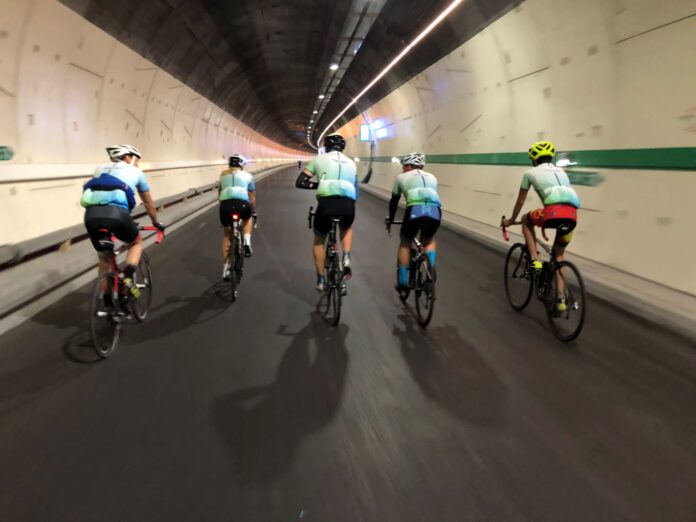 Cyclo-Frejus-attraversamento_tunnel