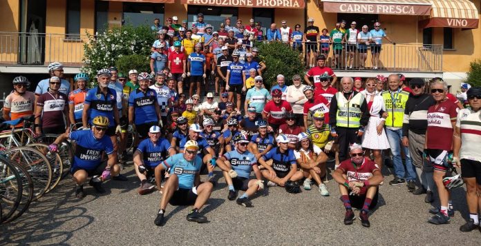 Pedalando-Sotto-le-Stelle-2022-696x357-1