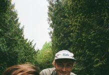 VITE NUOVE / Aire Libre, in bici fino alla fine del mondo con Diletta & David