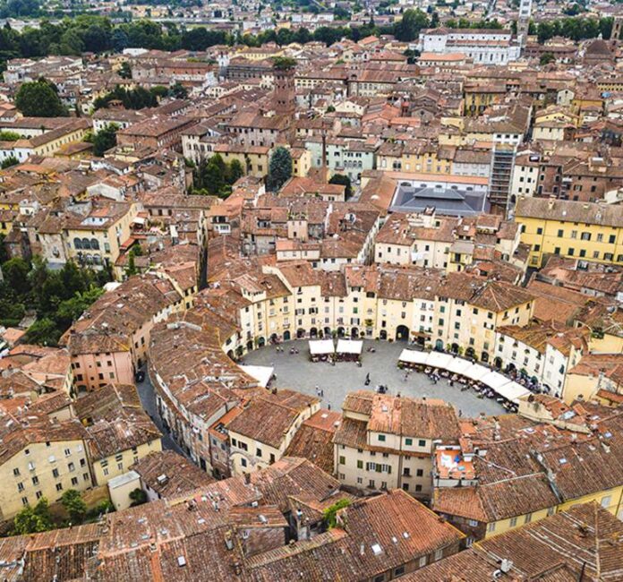 park_albatros_lucca-piazza-anfiteatro