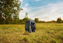 Continental al Giro-E: innovazione e sostenibilità con Cunego capitano