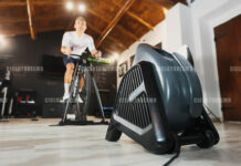Allenamento indoor sui rulli: ambiente ventilato e attenti al sudore allenamento indoor