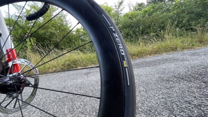 Pirelli-Apertura P Zero