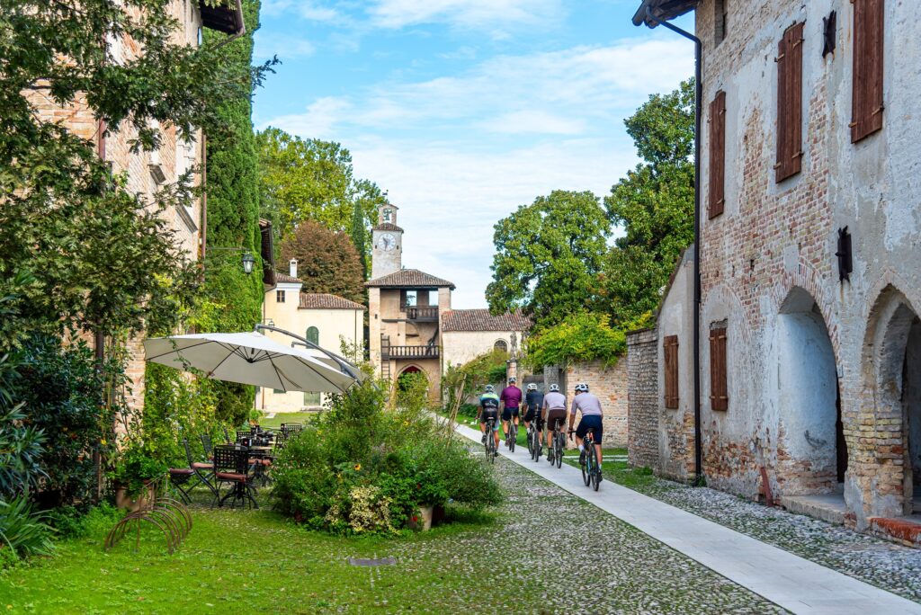 Laroste Gravel
