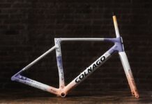 Una Colnago V5Rs celebrativa per il Tour de France Femmes dell’UAE Team L’IMAD UAE Team L’IMAD