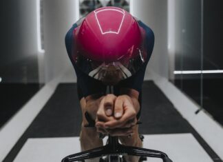 POC presenta Sonal, il suo casco da cronometro più veloce di sempre POC Sonal
