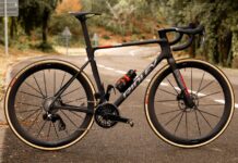 Abbiamo testato la Ridley Falcn RS 2.0 con cui corre la Uno-X Mobility: leggerezza estrema e velocità da World Tour