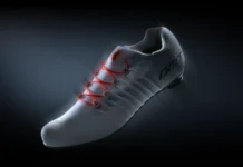 DMT Pogi’s Superlight, la scarpa sviluppata con Pogacar per prestazioni puramente racing