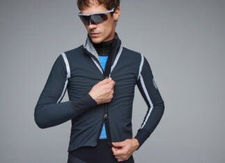 Q36.5 presenta Vampire Hooded: la nuova giacca ideata per gli atleti della Pinarello-Q36.5